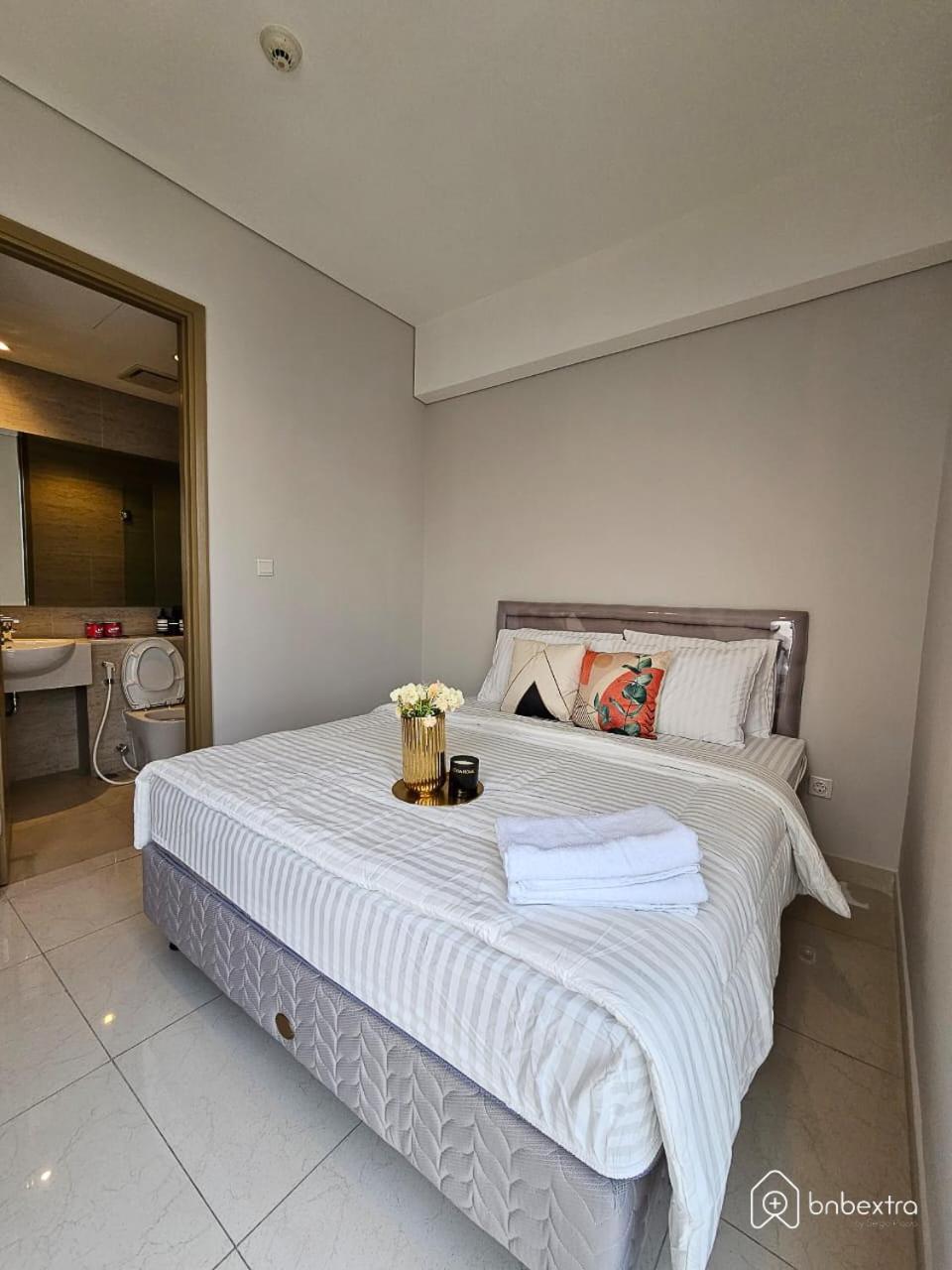 3Br Flat In Taman Anggrek Residence Yakarta Exterior foto